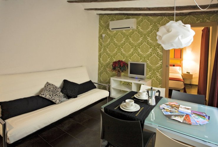 Apartament 2 habitacions (1/6 persones) Apartaments Ciutat Vella Barcelona Apartament 2 habitacions (1/6 persones) Apartaments Ciutat Vella Barcelona