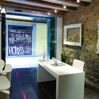 CHECK IN & OUT Apartaments Ciutat Vella Barcelona CHECK IN & OUT Apartaments Ciutat Vella Barcelona