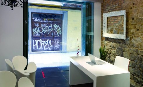 CHECK IN & OUT Apartaments Ciutat Vella a Barcelona CHECK IN & OUT Apartaments Ciutat Vella a Barcelona