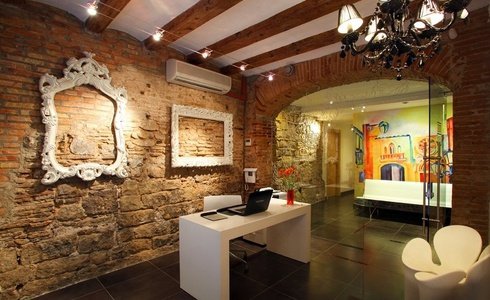 HORARI DE RECEPCIÓ Apartaments Ciutat Vella a Barcelona HORARI DE RECEPCIÓ Apartaments Ciutat Vella a Barcelona