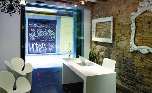 CHECK IN & OUT Apartaments Ciutat Vella a Barcelona CHECK IN & OUT Apartaments Ciutat Vella a Barcelona