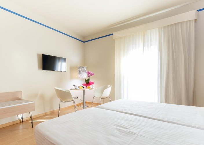 Habitació twin hotel ciutat barcelona Habitació twin hotel ciutat barcelona