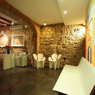 GUARDA EQUIPATGES Apartaments Ciutat Vella Barcelona GUARDA EQUIPATGES Apartaments Ciutat Vella Barcelona