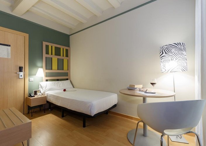 Habitació individual hotel ciutat barcelona Habitació individual hotel ciutat barcelona